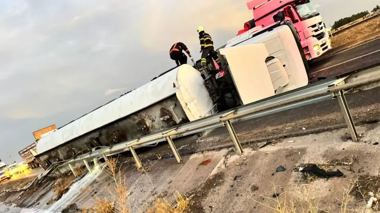 Şanlıurfa’da Korkutan Kaza: Tanker Otomobile Çarptı!