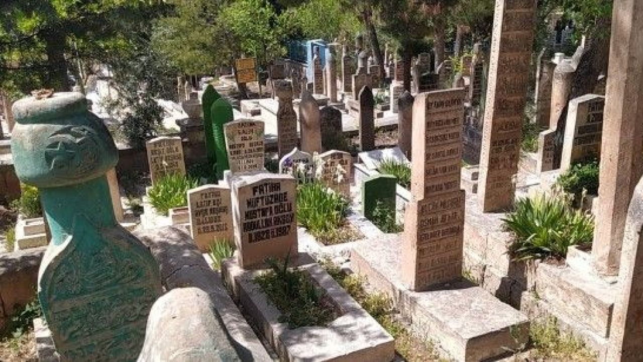 Emine Öztaşçı vefat etti!