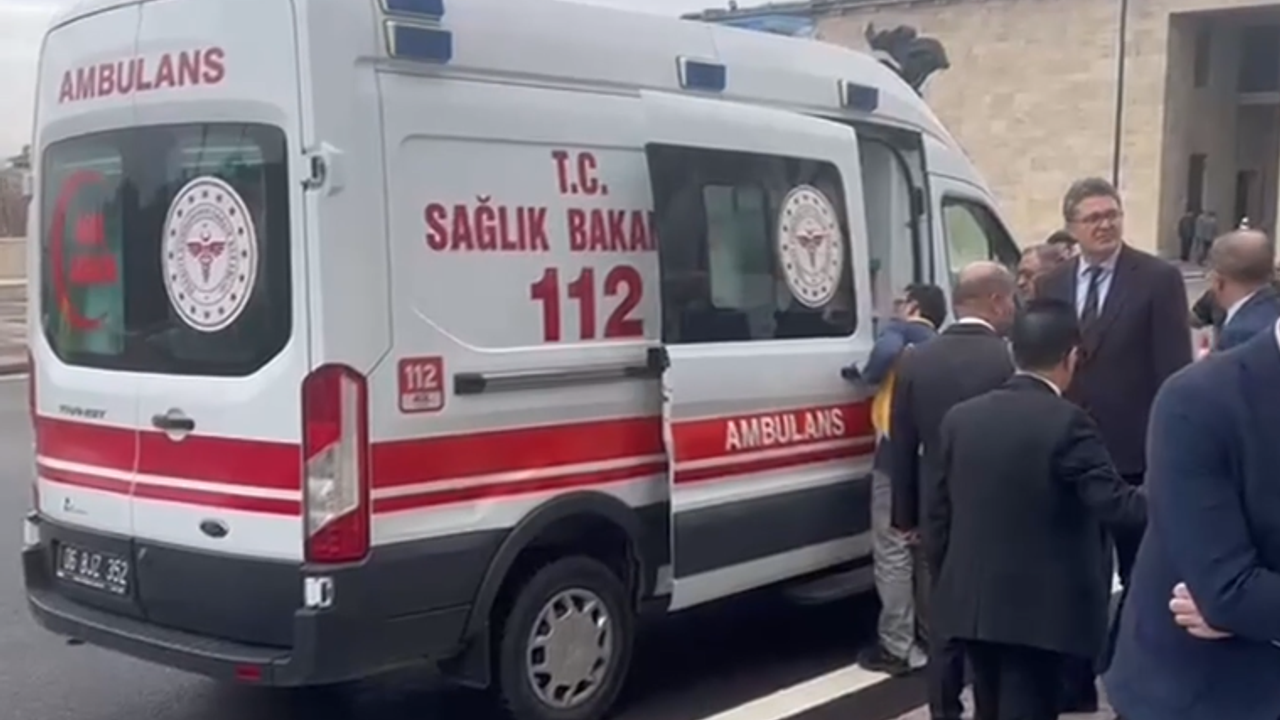 Şanlıurfa CHP Milletvekili Tanal Meclis’te Yumruklu Kavgada Yaralandı!