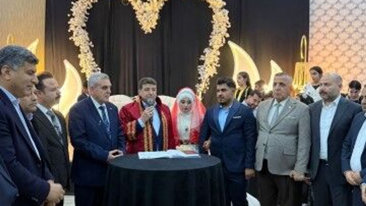 Şanlıurfa’da Düğün Merasimi Siyaset ve Davetlileri Buluşturdu