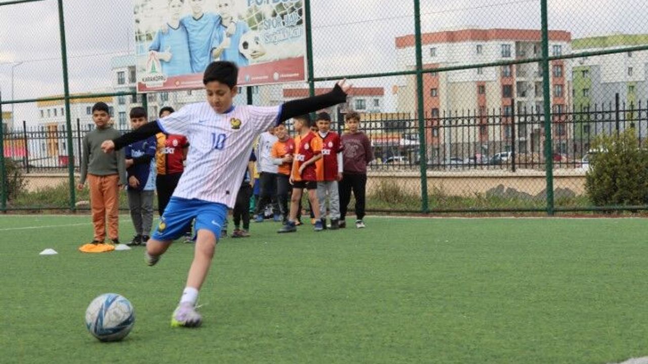 Karaköprü Belediyesinden Çocuklara Spor Desteği!