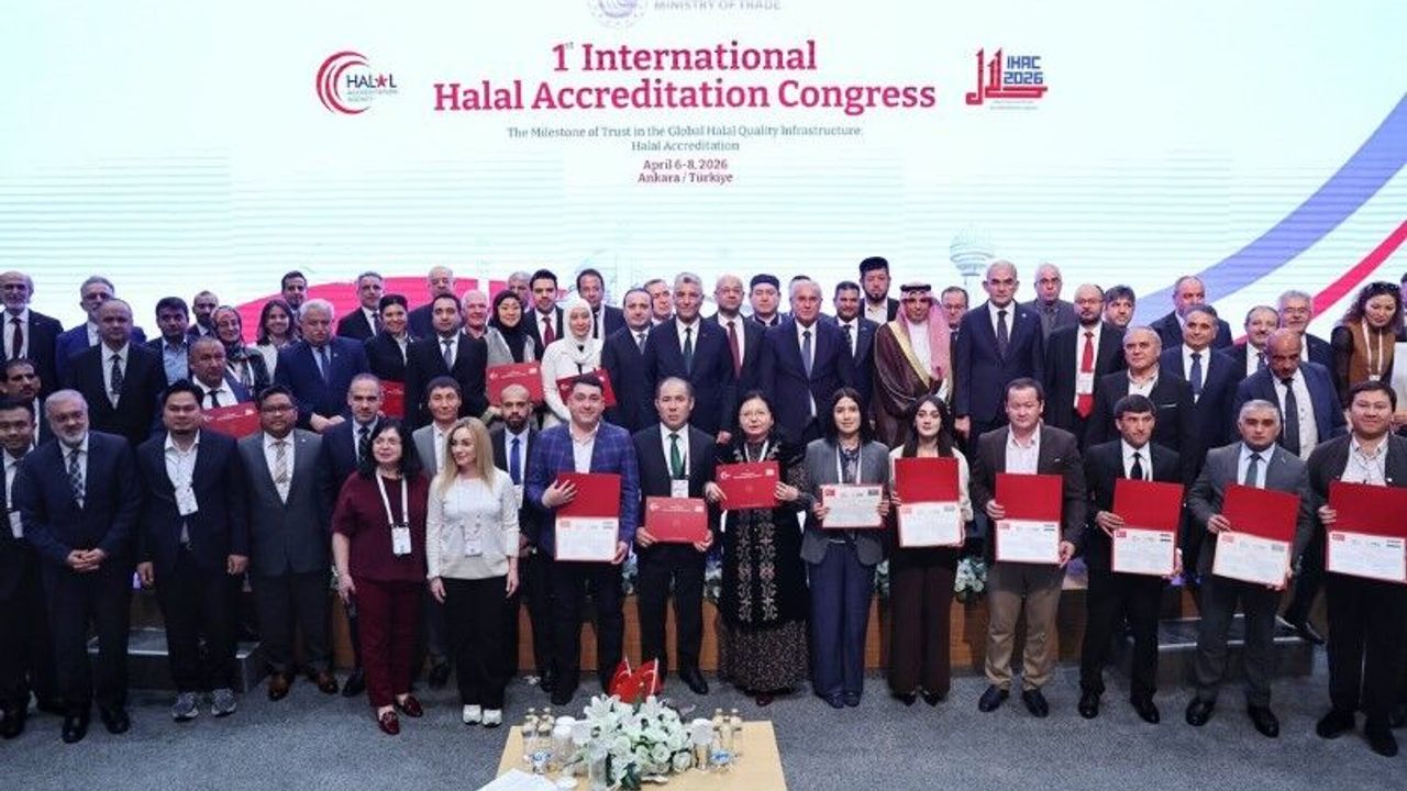 Bakan Bolat’tan Ekonomide Helal Vurgusu!