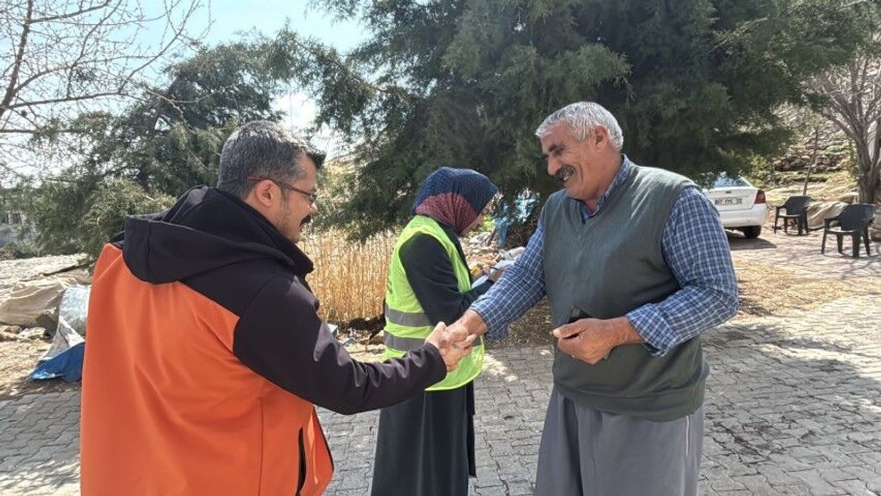 Şanlıurfa Eyyübiye’de Yetim Çocukların Yüzü Sosyal Desteklerle Gülüyor!