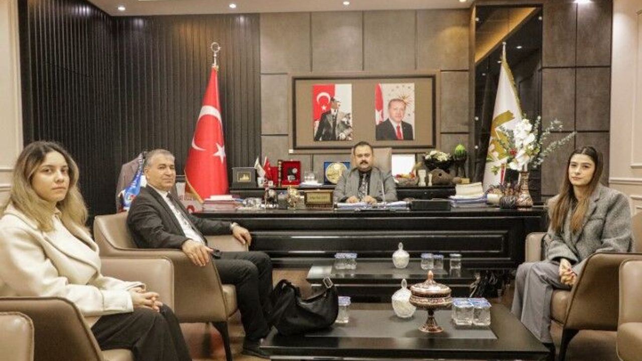 Yeşilay Heyetinden Viranşehir Belediyesi’ne Ziyaret!