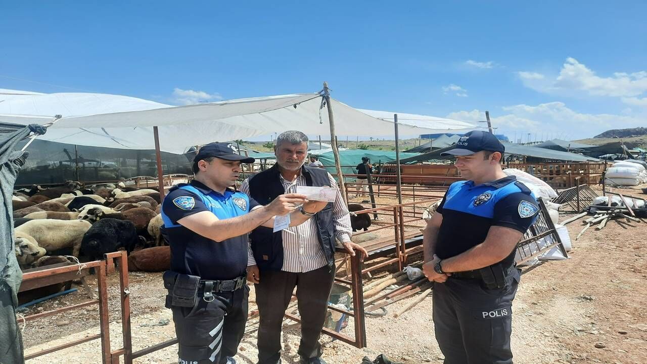 Şanlıurfa’da Polis Pazar Pazar Gezip Uyardı: “Aman Dikkat”