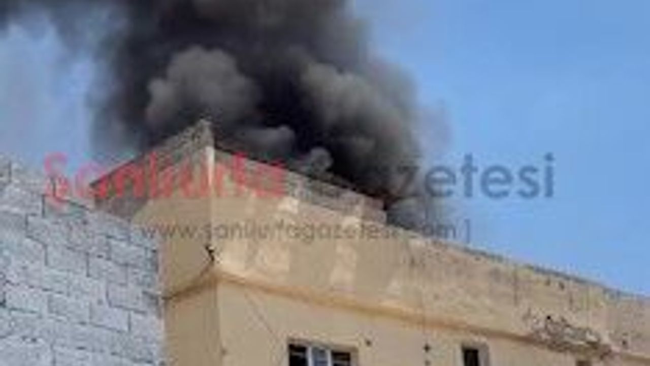 Şanlıurfa'da Motosiklet Malzemelerinin Bulunduğu Evde Yangın Paniği