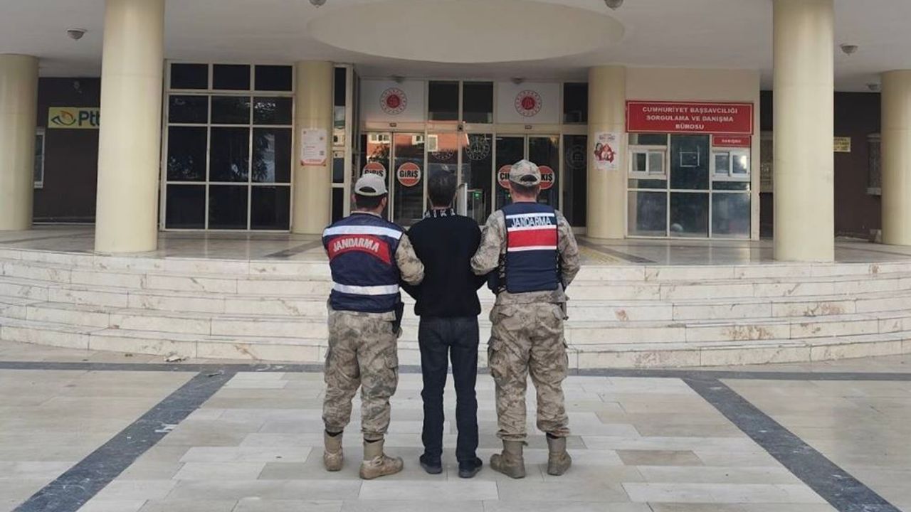 Karasu'da Jandarmadan Uyuşturucu Operasyonu: 3 Tutuklama