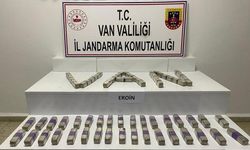 Van'da 14 kilo eroin ve 59 bin adet sentetik hap ele geçirildi