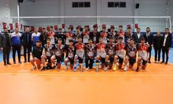 Şanlıurfa Büyükşehir Genç Erkekler Voleybol Takımı Şampiyonlukla Taçlandı! (video)