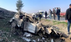 Şanlıurfa'da tırla çarpışıp şarampole devrilen otomobilin sürücüsü ağır yaralandı