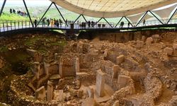 Şanlıurfa Valisi Şıldak Tarihi Alanlarda Devam Eden Çalışmaları İnceledi (video)