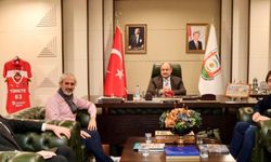 Yönetmen Faysal Soysal ve yapımcı Aytunç Demirkaya'dan Gülpınar'a ziyaret