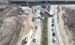 Şanlıurfa Büyükşehir Belediyesi'nden Ataşehir Kavşağı'na Trafik Düzenlemesi (video)