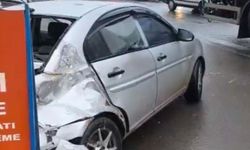 Şanlıurfa Hilvan'da Feci Kaza: Otomobil Tıra Çarptı, 1 Yaralı!