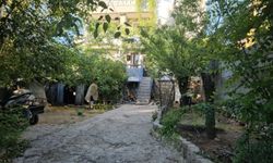 Diyarbakır'da baba, kendisini ve iki çocuğunu bıçakladı.