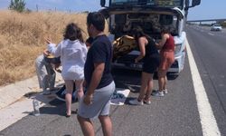 Kırkağaç’ta Trafik Kazası: Bir Araç Şarampole Devrildi