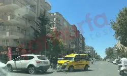 Şanlıurfa’da İki Taksi Çarpıştı: Maddi Hasar Meydana Geldi