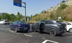 Bilecik’te İki Otomobil Çarpıştı: 1 Kişi Yaralandı