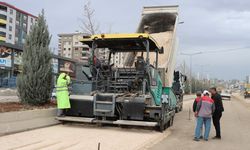 Şanlıurfa Büyükşehir Belediyesi Maşuk TOKİ Yolunda 3. Etap Asfalt Çalışmalarına Başladı