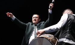 Şanlıurfalılar Gecesi’nde Mahmut Tuncer Coşkusu