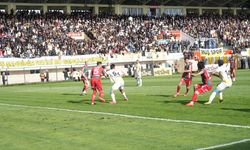 TFF 3. Lig Yükselme Play-Off: Muş Spor Kulübü: 0 - Karşıyaka: 0