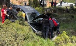Bucak'ta Kamyonet ve Otomobil Çarpıştı!
