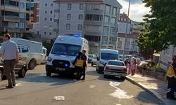 Buzdolabı fişi alev aldı, evde yangın çıktı!