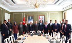 AK Parti Şanlıurfa Heyetinden Gençlik ve Spor Bakanı’na Ziyaret