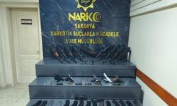 Polis Aracında Kalaşnikof Şoku!