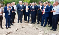Yeniden Refah Partisi Lideri Erbakan, İsmail Yavuz'u Andı: Kabri Başında Dualar Edildi