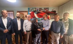 Yunusemre Belediye Başkanı Balaban, Şehit Aileleriyle Anneler Günü’nü Kutladı