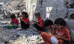 Şanlıurfalı öğrencilerden Gazze’ye anlamlı destek: Tiyatro gelirleri bağışlandı