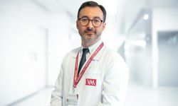 Suda doğum anne ve bebek için doğal bir başlangıç sunuyor