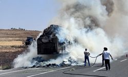 Mardin’de Saman Yüklü Tır Küle Döndü!
