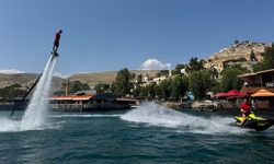 Şanlıurfa Halfeti'de Bir İlk: Flyboard ve Jet Ski Gösterisi Büyüledi