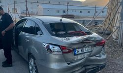 Gölbaşı’nda Feci Kaza: Otomobil ile Tır Çarpıştı, 2 Kişi Hastaneye Kaldırıldı!