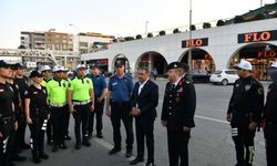 Şanlıurfa’da Bayramda Asayiş ve Trafik Ekiplerine Vali’den Moral Desteği