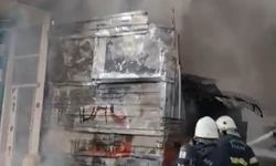 Şanlıurfa’da İş Yeri Alev Aldı! Vatandaşlar Sokağa Döküldü