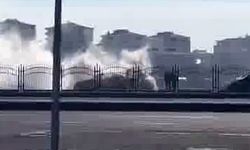 Diyarbakır-Şanlıurfa Karayolunda Seyir Halindeki Taksi Alev Aldı!