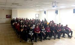 Yeşilay’dan Şanlıurfa’da Öğrencilere Bağımlılıkla Mücadele Eğitimi