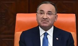 Şanlıurfa Milletvekili Bekir Bozdağ’dan Bayrağa Saldırıya Sert Tepki