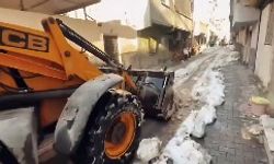 Şanlıurfa Eyyübiye’de Kar Mesaisi Aralıksız Sürdü