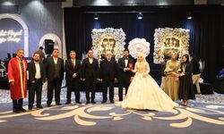 Meclis Üyesi Ahmet Aksoy, Genç Çiftin Nikah Şahitliğini Yaptı