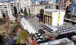 Şanlıurfa Karaköprü Belediyesi Hizmet Filosunu 71 Yeni Araçla Güçlendirdi!