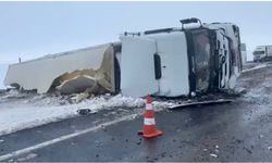 Şanlıurfa Siverek Yolunda Tır Dehşeti! Trafik Tek Şeride Düştü