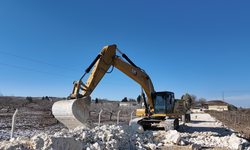 Şanlıurfa’da Karaköprü Kırsalına 15 Kilometrelik Sıcak Asfalt Yatırımı