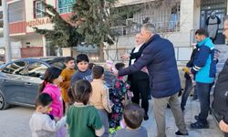 Şanlıurfa Eyyübiye’de Kapısı Çalınmadık Hane Kalmıyor!