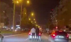 Diyarbakır-Şanlıurfa Yolunda Gençler Trafiği Tehlikeye Attı