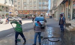 Birecik Belediyesi Temizlik Çalışmalarını Sürdürüyor