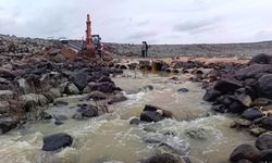 Büyükşehir Ekipleri Şanlıurfa Kırsalında Sel Hasarını Gideriyor!